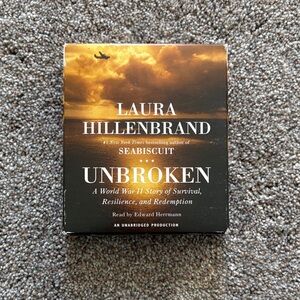 Unbroken Audiobook by Laura Hillenbrand